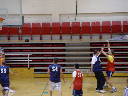 BASKETBALL 18