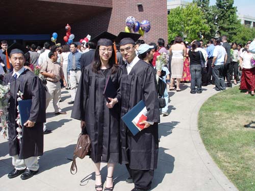 GRADUATION ASIAN OUTSIDE 08