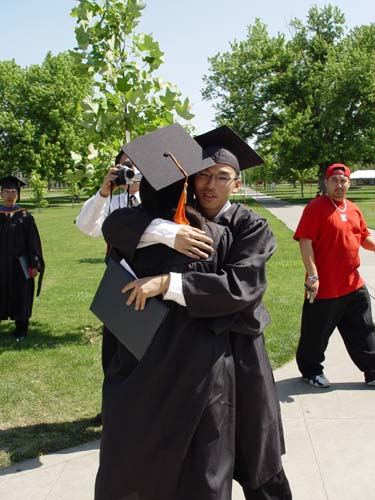 GRADUATION ASIAN OUTSIDE 09