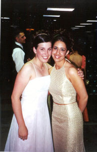 BOBBI & KAROLINE