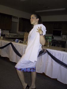 CHRISSY POSE WHITE SHEET