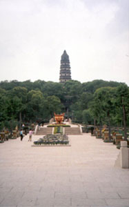 CHINA 552