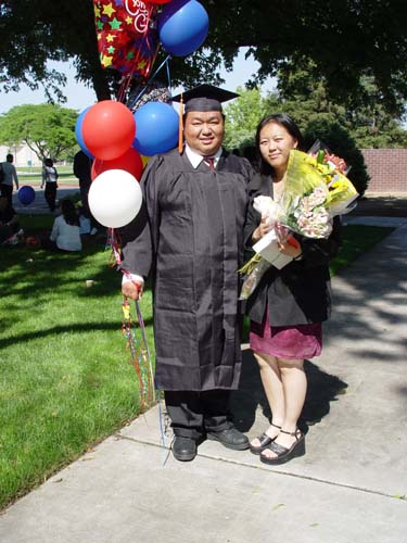 GRADUATION ASIAN OUTSIDE 02