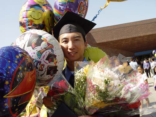 GRADUATION ASIAN OUTSIDE 14