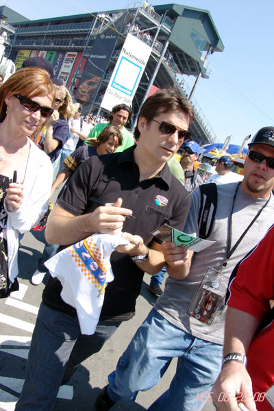 NASCAR_SAVEMART_350_06-22-08_015