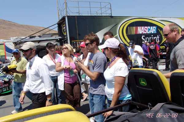 NASCAR_SAVEMART_350_06-22-08_021