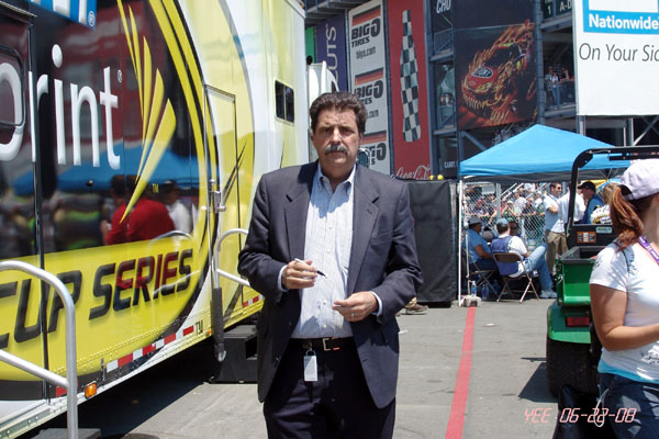 NASCAR_SAVEMART_350_06-22-08_026