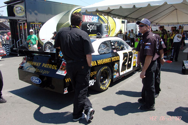 NASCAR_SAVEMART_350_06-22-08_037