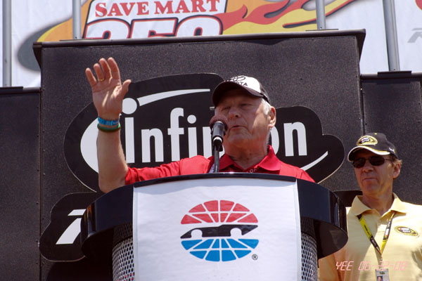 NASCAR_SAVEMART_350_06-22-08_064