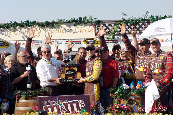 NASCAR_SAVEMART_350_06-22-08_382