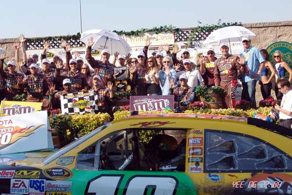 NASCAR_SAVEMART_350_06-22-08_389