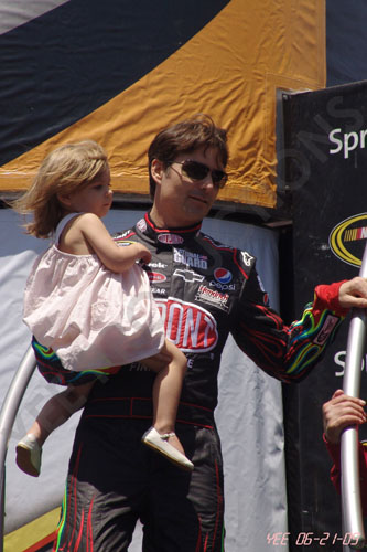 NASCAR SAVEMART 350 06-21-09 111