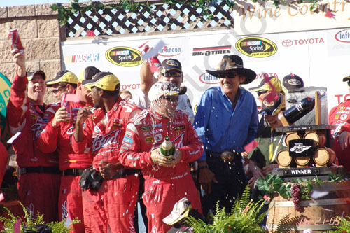 NASCAR SAVEMART 350 06-21-09 340