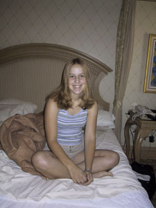 RACHELLE BED